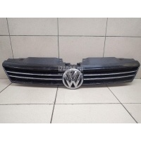 Решетка радиатора VAG Jetta (2011 - 2018) 5C6853651QWA