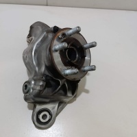 Кулак поворотный задний левый Land Rover Range Rover Evoque (2011 - 2018) LR024483
