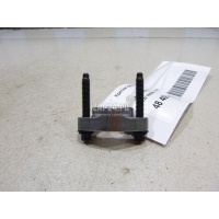 Крепеж форсунки BMW 3-serie F30/F31/F80 (2011 - 2020) 13538642294