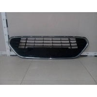 Решетка в бампер центральная Ford Ford Mondeo 4 2007-2015 1724261