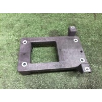 кронштейн кулисы кпп Land Rover Freelander 2 2007> 2007 LR002821