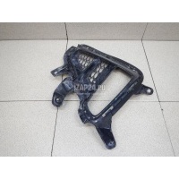 Рамка противотуманной фары правой Hyundai-Kia Ceed 2018 86564J7010