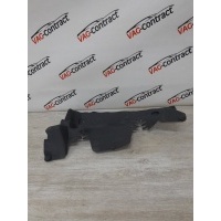Пыльник Audi Q5 2008 8R0805699