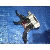 подушка двигателя TOYOTA PRIUS ZVW30 12305-37300