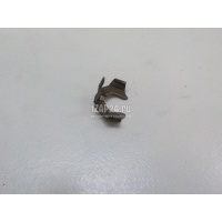Крепеж форсунки VAG Octavia (1997 - 2000) 036133047