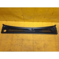 Решетка под лобовое стекло ( жабо ) Renault Arkana JC 2020 668110229R