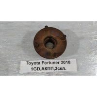 Фланец раздаточной коробки Toyota Fortuner GUN156 2018 33309-0K030