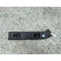 Кронштейн бампера переднего L Volkswagen Bora 1998 1J5807183