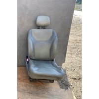 кресло водителя кожа trafic vivaro primastar 01 - 14