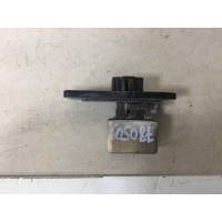 Резистор отопителя Mitsubishi Mitsubishi L200 (K6,K7) 1996-2006 MB946664