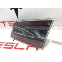 Фонарь крышки багажника правый Tesla Model S 2014 6005924-00-E