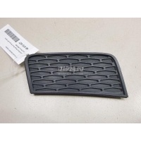 Заглушка бампера правая Land Rover Range Rover Evoque (2011 - 2018) LR057396