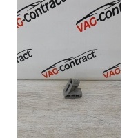 Крепеж Audi Q5 2008 8R0201449B