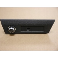 Audi a1 82a разъем порт usb 82a035726