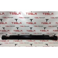 Накладка на порог Tesla Model S 2014 6005875-00-E
