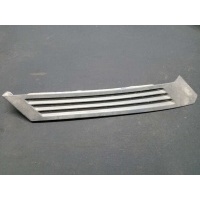 Накладка (молдинг) заднего левого крыла Mercedes 190 W201 1987 2016980189