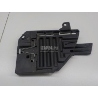 Кронштейн фар правый Land Rover Discovery Sport 2014 LR066964