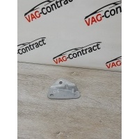 Кронштейн двери Volkswagen Jetta 6 2013 5C6867160