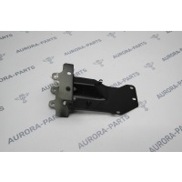 Кронштейн передней панели RH Volvo XC90 L 2014 31391624