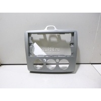Рамка магнитолы Ford Focus II (2005 - 2008) 1501422
