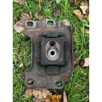Опора КПП Mazda 3 BL BBP3-39-070