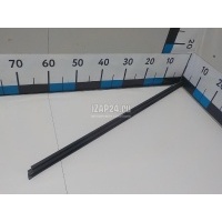 Накладка стекла переднего правого VAG Caddy III (2004 - 2015) 2K0837472
