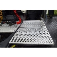 крышка алюминиевая площадка daf xf 105 пыльники