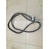 Уплотнитель проема багажника Mazda Demio DW 1996-2002 2000 D20162761G