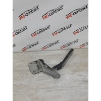 Петля капота Volkswagen Jetta 6 2013 5C6823301