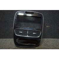 Renault clio iv fl рамка радио хромированная 682600568r