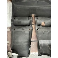 Toyota yaris iii покрытие салона