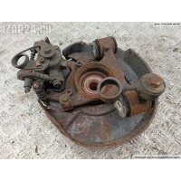 Ступица задняя левая Volkswagen Passat B5 1999 8D0407615E