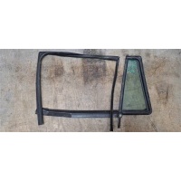 Стекло двери передней правой (форточка) Skoda Octavia (A5 1Z-) 2004-2013 2010 1Z9845210J