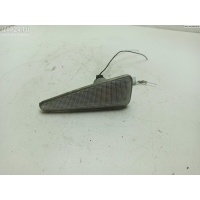 Повторитель поворота правый Renault Sandero 2009 8200602765