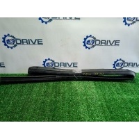 уплотнитель стекла двери Chevrolet Aveo T250 95980737
