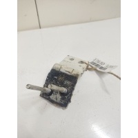 петля багажника Volkswagen Transporter T4 1998 701829641E