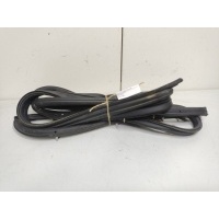 уплотнитель двери Nissan X-Trail T30 808308H300, 80830EQ00A