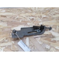 кронштейн генератора Toyota Corolla E150 1638137010, 1638537010