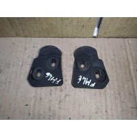 Направляющая крышки багажника Volkswagen Touareg 1 2006 7L6827679B,7L6827680B