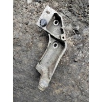 Кронштейн двигателя Renault Megan 1 2002 8200157461