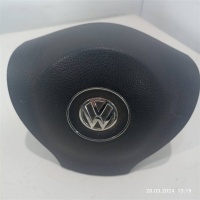 Подушка безопасности водителя Volkswagen Passat 2009 3C8880201L