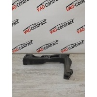 Пенный наполнитель Audi A4 B8 2011 8K0823721