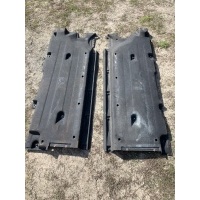 audi oe 8u0825207 audi q3 2011 - 2018 левая правый крышка шасси 8u0825208