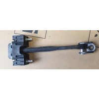 Ограничитель дверь правая задняя volvo xc90 ii 31395138