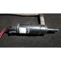 Насос (моторчик) омывателя стекла Volkswagen Passat 2001 3b0955681a