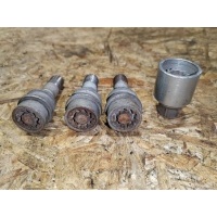 секретки на колеса Volkswagen Touareg 2 2012 7P6698137A