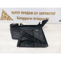 Крепление аккумулятора BMW X1 F48 до рестайлинг 2018 51717419826