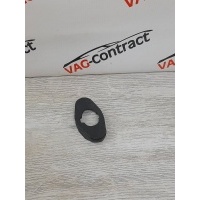 Уплотнитель ограничителя двери Audi A4 B8 2011 8K0839923B