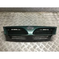 Almera n15 решетка радиатора 623100n000