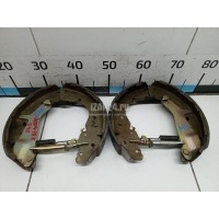 Колодки барабанные к-кт Nissan Navara (D40) (2005 - 2015) 44060EB327